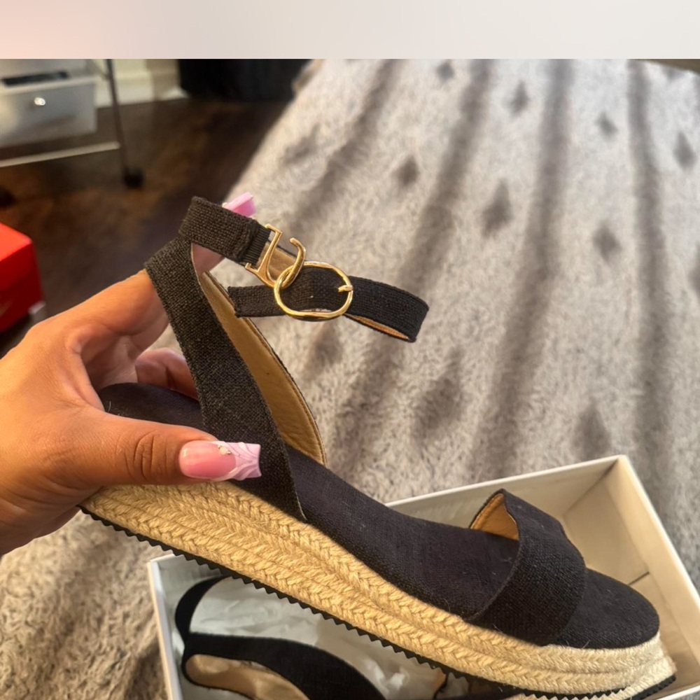 Black Sandals